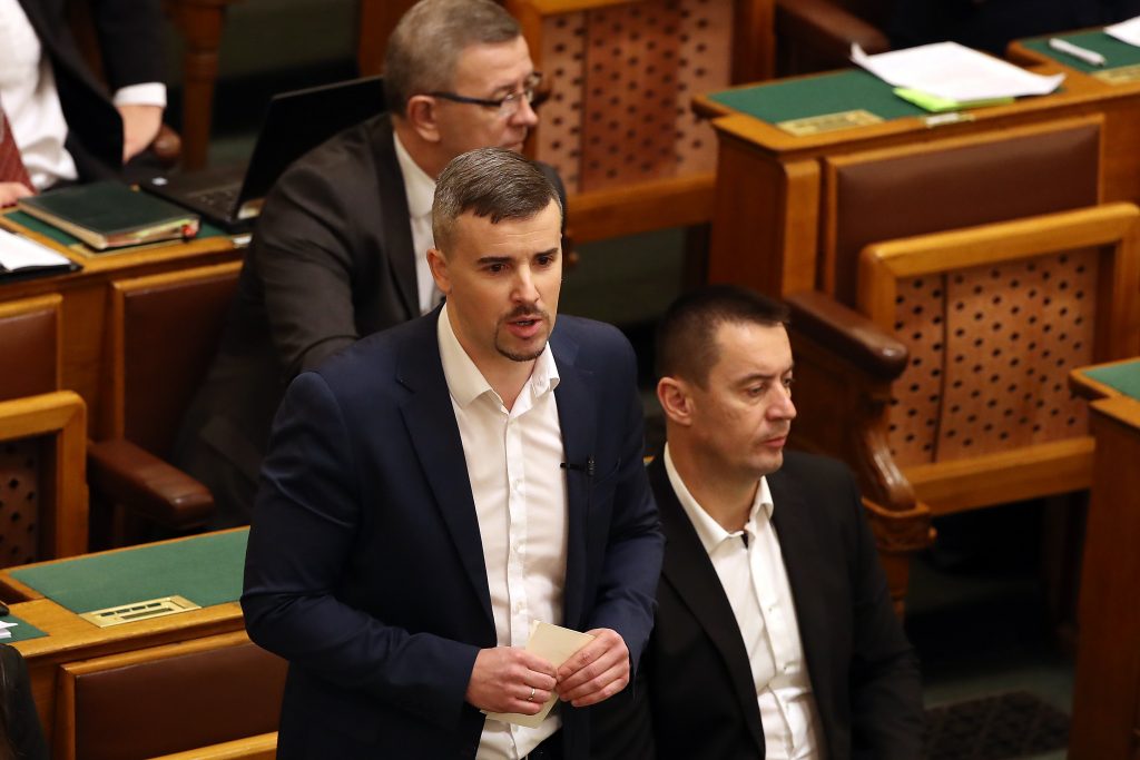Jobbik-Vorsitzender Jakab bestreitet Vertuschungsversuch im Skandal um angebliche sexuelle Übergriffe in der Partei post's picture