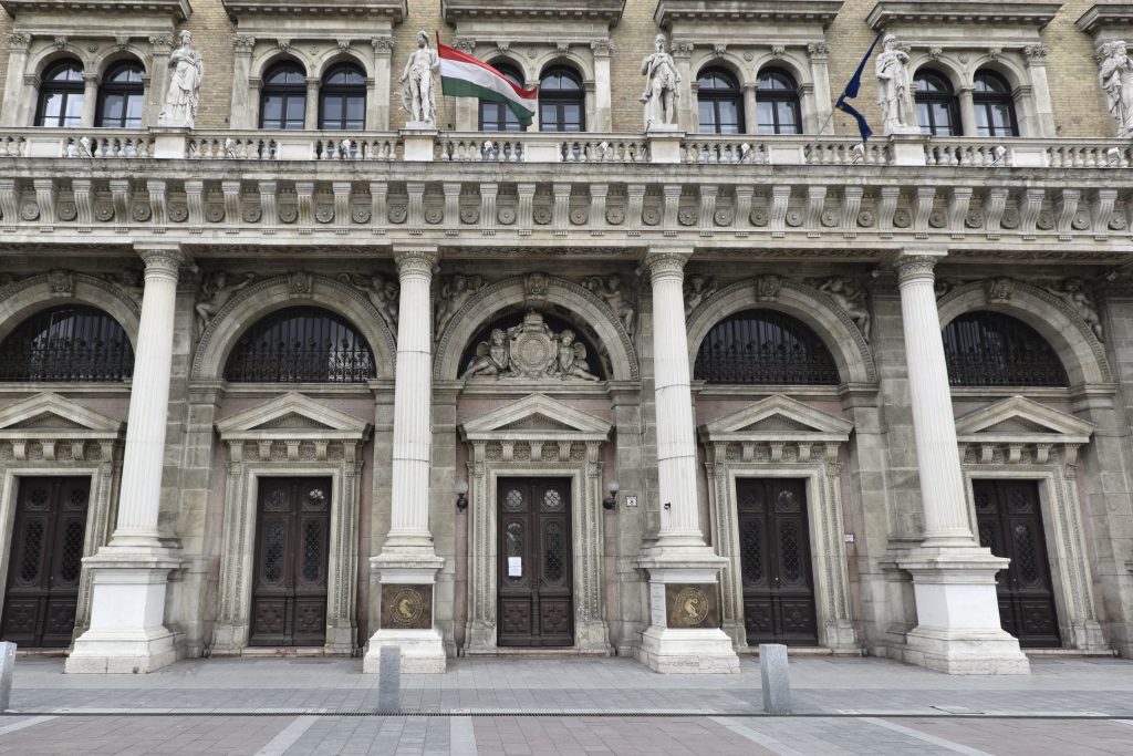 Corvinus Universität erhält als erste in Ungarn die prestigeträchtige Wirtschaftsakkreditierung post's picture