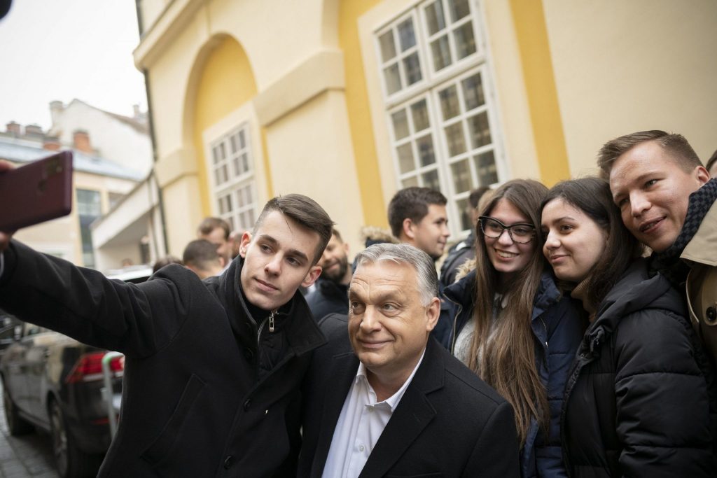Fidesz-KDNP gewinnt bei den April-Wahlen unter Erstwählern post's picture