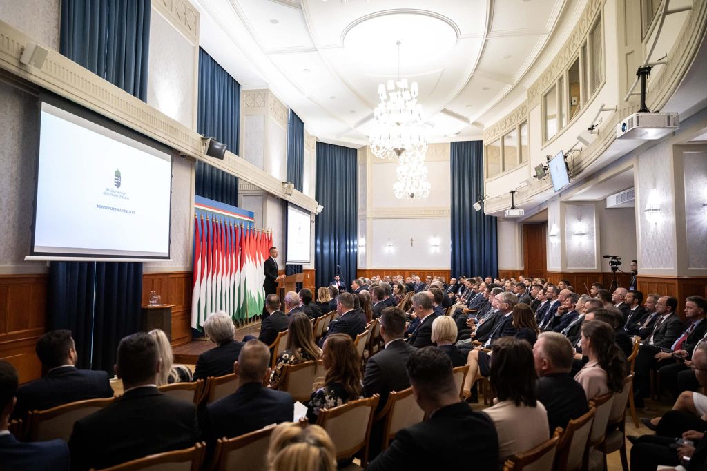 Außenminister: Die Zeit hat die ungarische Außenpolitik bestätigt post's picture