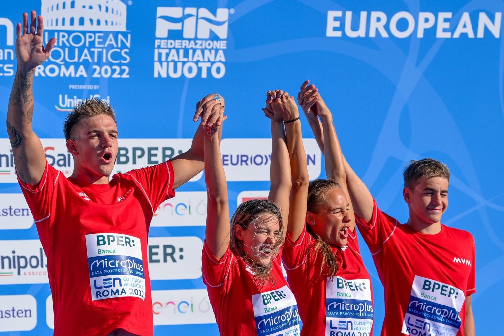 Schwimm-EM: Ungarisches Freiwasserschwimm-Quartett gewinnt Silbermedaille post's picture