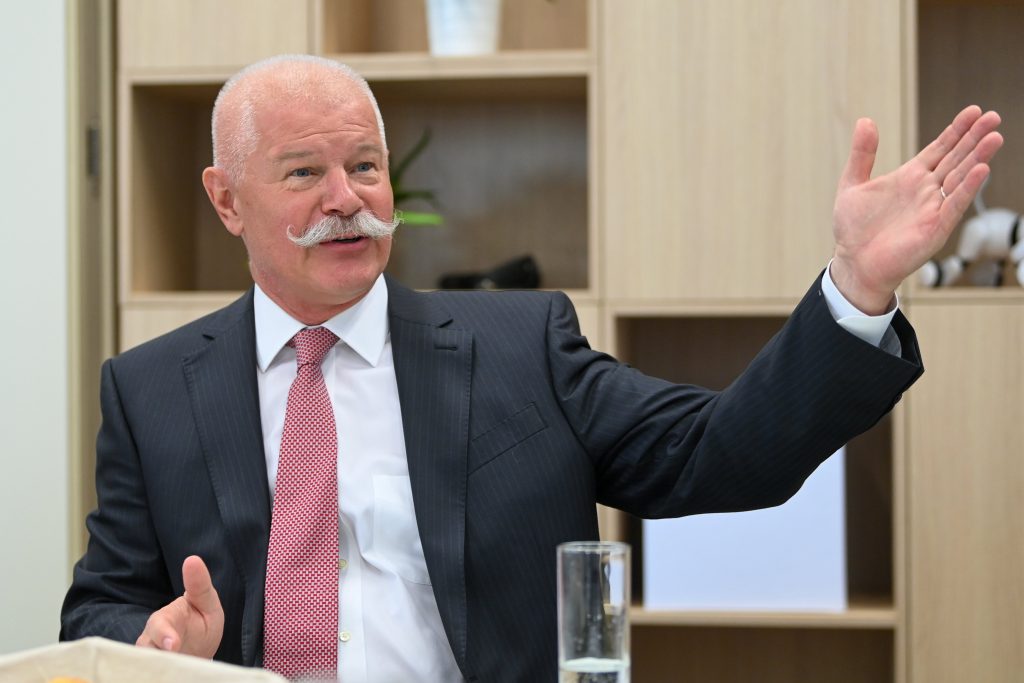 Minister für Kultur und Innovation ruft zur Stärkung deutsch-ungarischer Innovationszusammenarbeit auf post's picture
