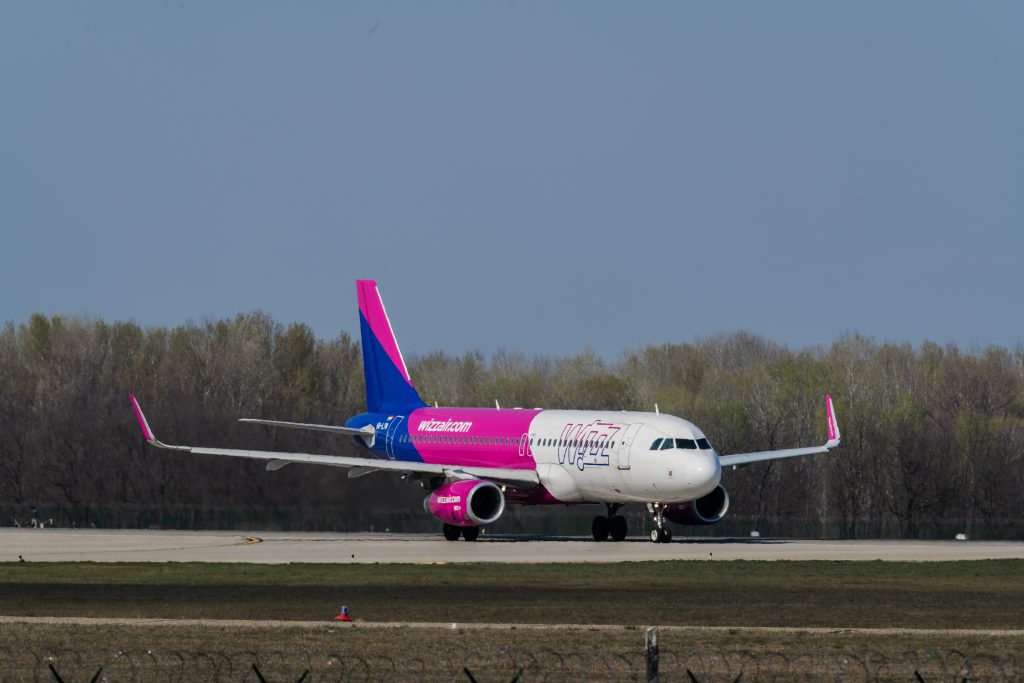 Wizz Air hat eine ihrer in der Ukraine festsitzenden A320-Flugzeuge geborgen post's picture
