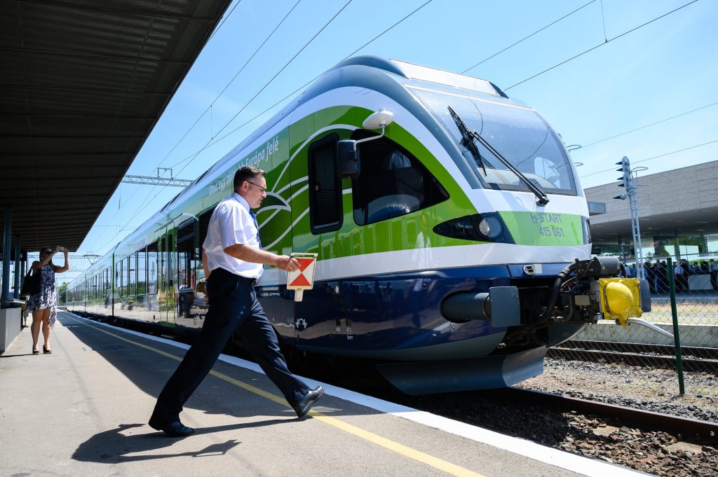 Innovation zur Stärkung der deutsch-ungarischen Verkehrszusammenarbeit angekündigt post's picture