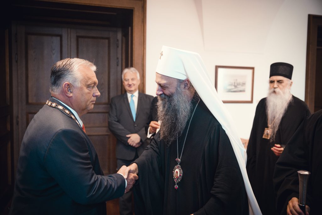 Serbisch-orthodoxer Patriarch überreicht Viktor Orbán eine Auszeichnung post's picture