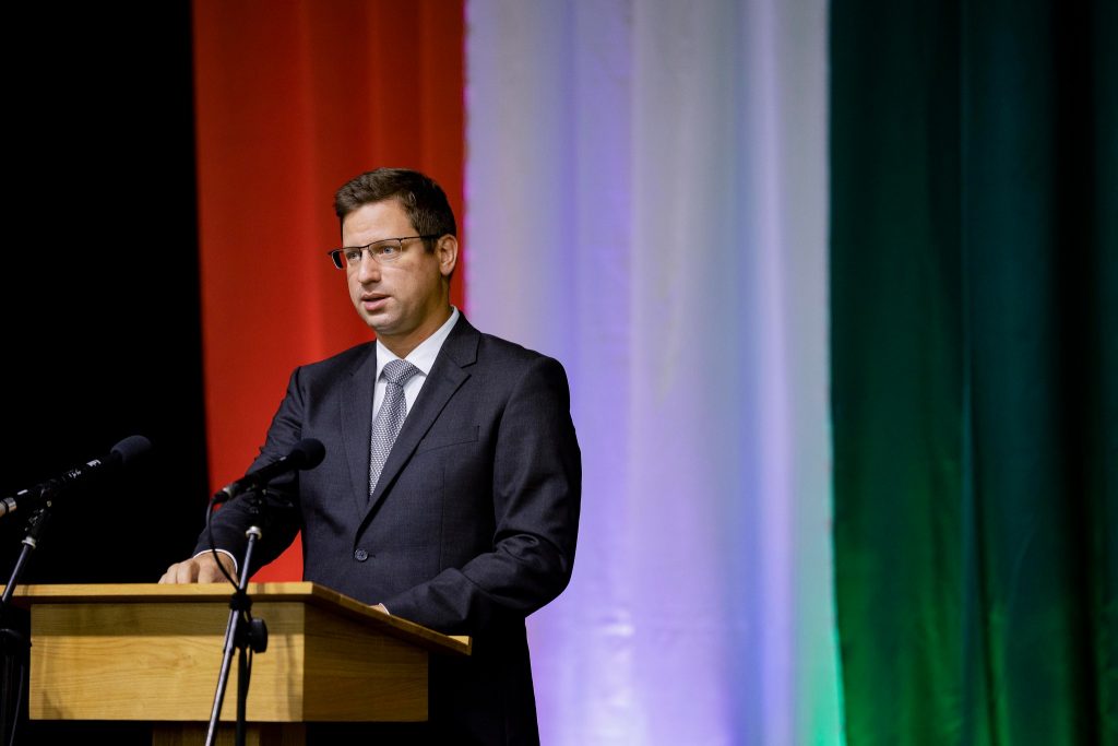 Kanzleramtsminister antwortet auf den offenen Brief des Budapester OB post's picture
