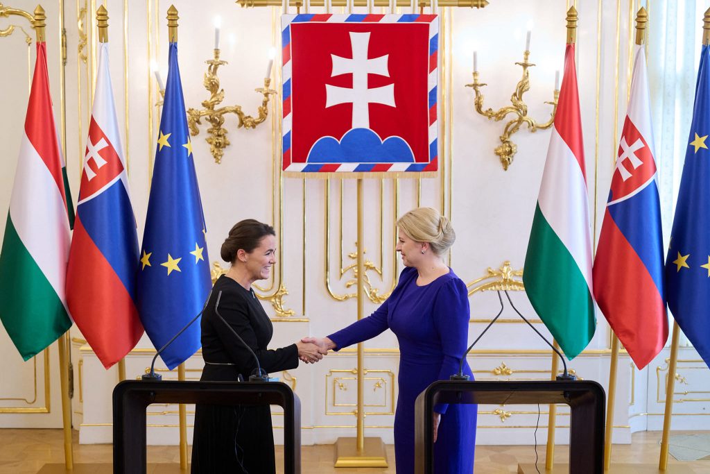 Staatspräsidentin Novák spricht sich gegen kontraproduktive EU-Sanktionen aus post's picture