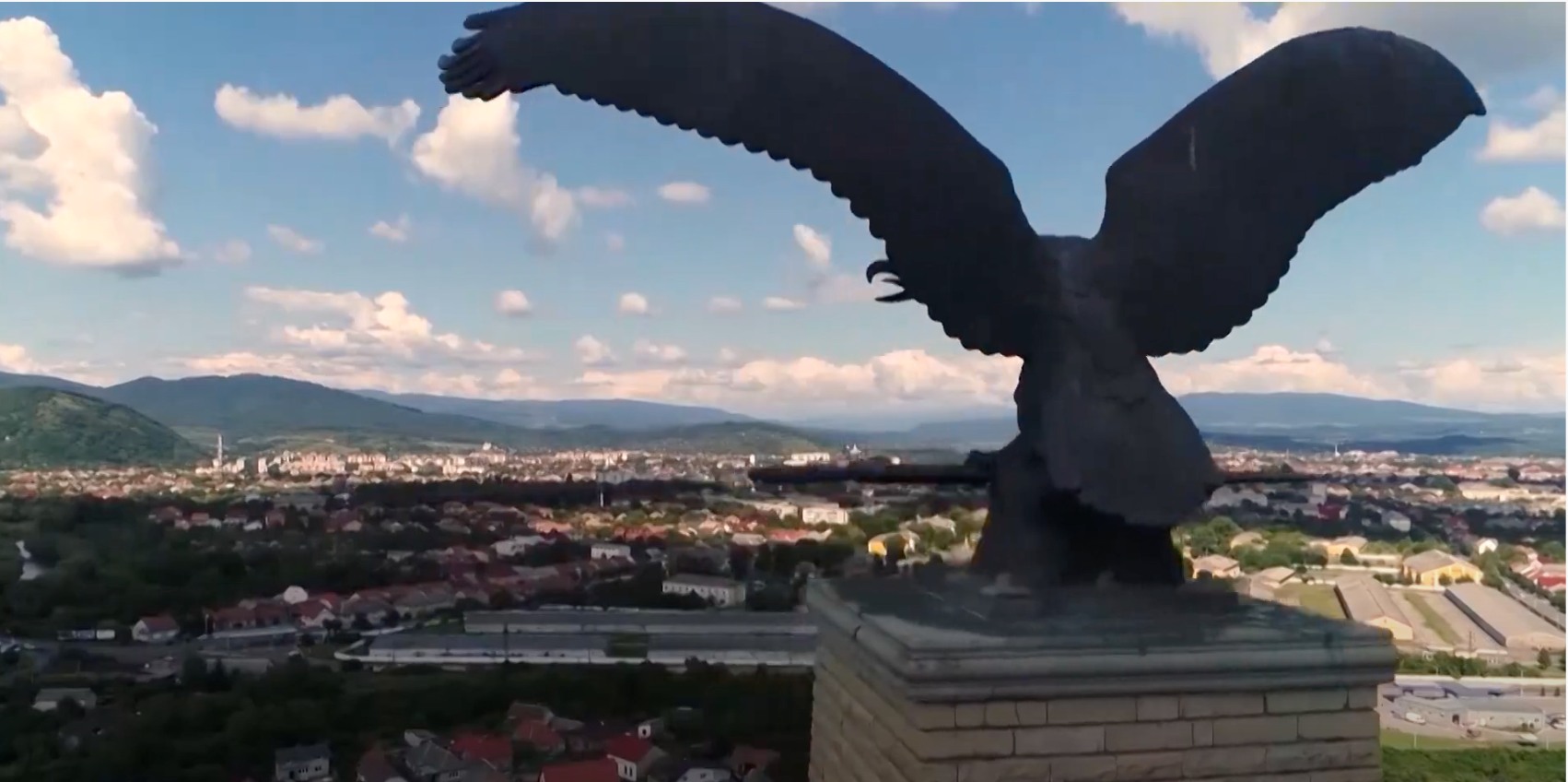 Der mythische Raubvogel der Ungarn wurde vorerst vertrieben