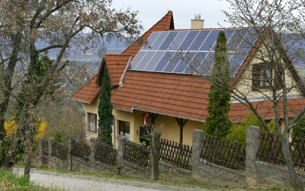Solarverband: Aussetzung der Netzrückspeisung ist gegen Ungarns Interessen post's picture
