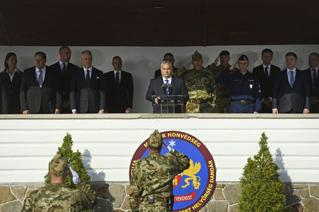 Alle Soldaten verdienen den Respekt der Ungarn, so Viktor Orbán post's picture