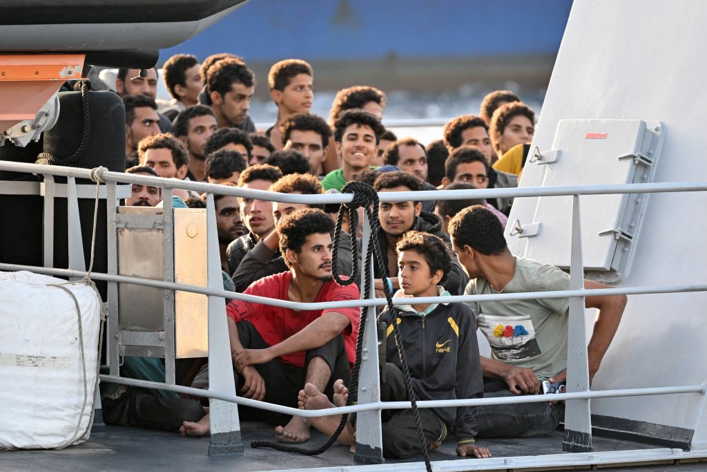 Italien schließt sich Ungarn bei der Bekämpfung der illegalen Migration an post's picture