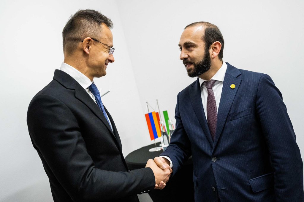 Einigung über die Wiederaufnahme der diplomatischen Beziehungen zwischen Ungarn und Armenien post's picture