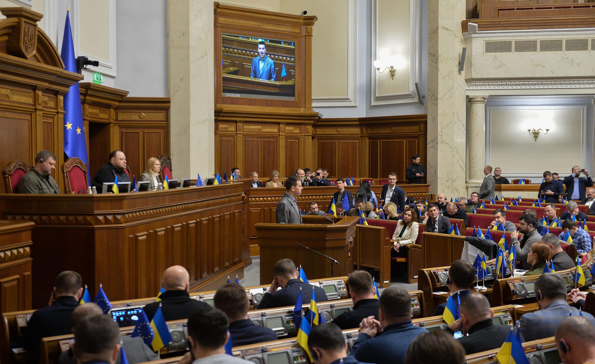 Ukrainisches Parlament verabschiedet neues Gesetz über nationale Minderheiten