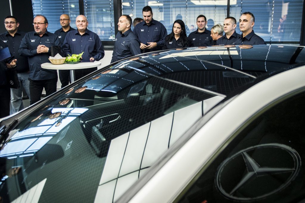 Noch nie dagewesene Lohnerhöhung im Mercedes-Werk in Kecskemét post's picture