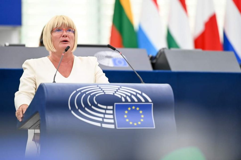 Ungarische Europaabgeordnete setzen sich für EU-Bürger „zweiter Klasse“ ein post's picture