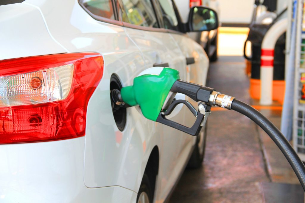 Kraftstoffpreise sinken weiter, unerhörte Situation an ungarischen Tankstellen post's picture
