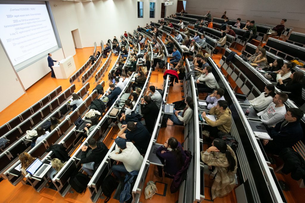 EU-Maßnahme könnte ungarische Universitäten aushungern post's picture