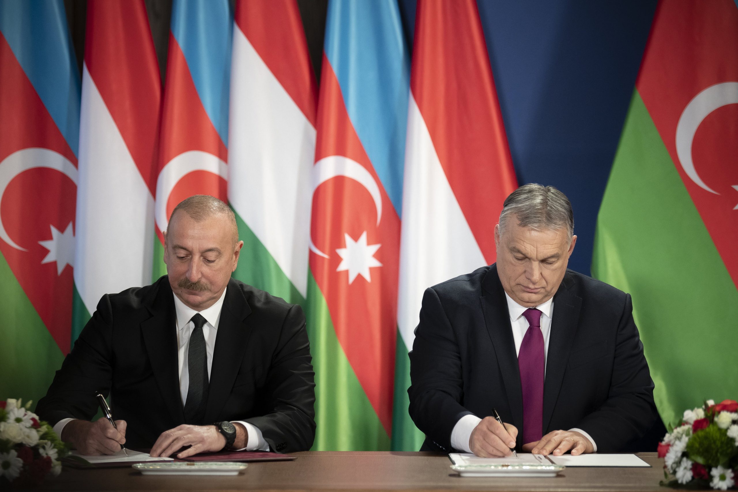 Viktor Orbán hat sieben Abkommen mit dem Präsidenten von Aserbaidschan unterzeichnet