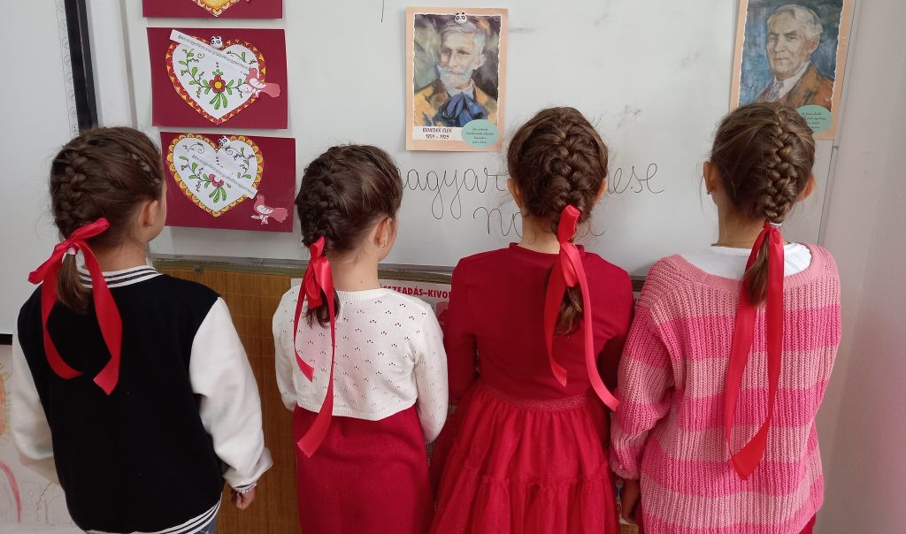 Trotz Bevölkerungsrückgang ungarische Schulen in Rumänien aufrechterhalten post's picture