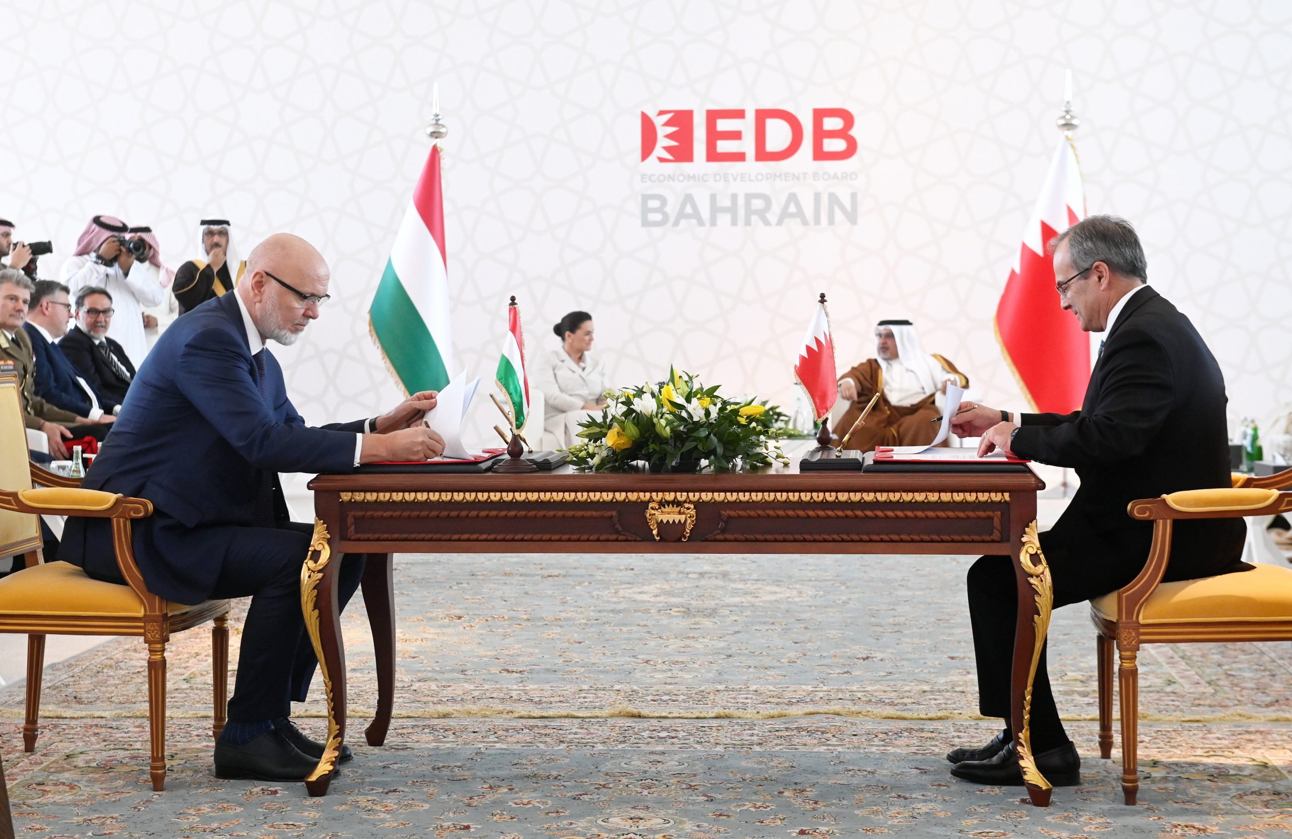 Ölgesellschaft MOL hat zwei Kooperationsabkommen in Bahrain unterzeichnet