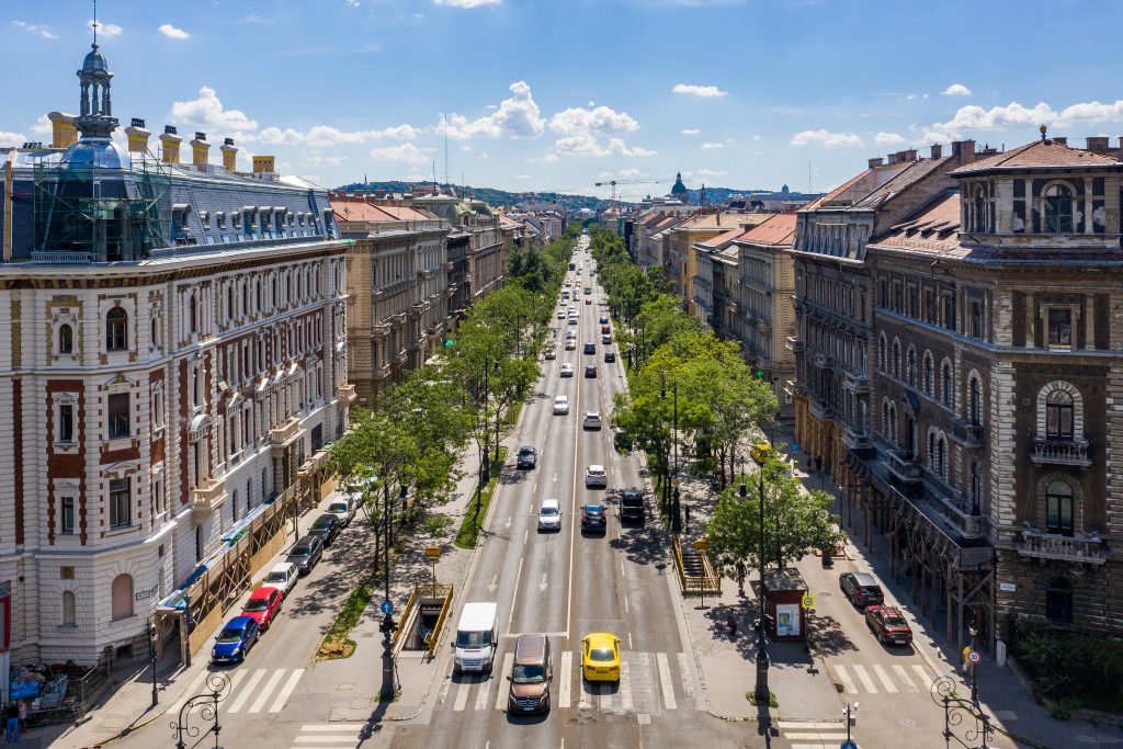 Die Geschichte der schönsten Prachtstraße in Budapest entdecken post's picture