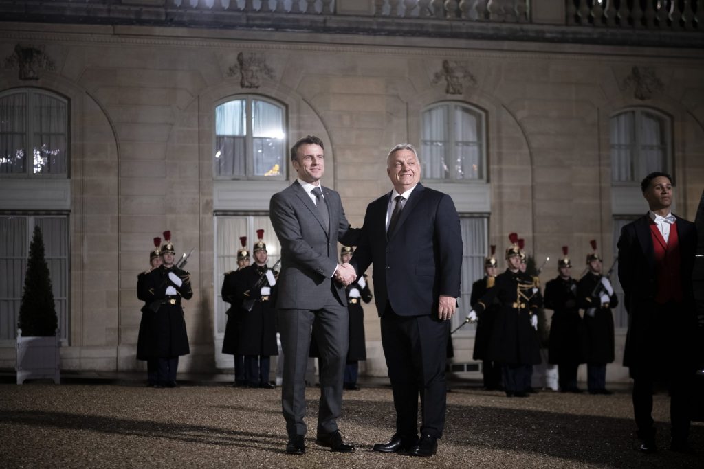 Viktor Orbán trifft Emmanuel Macron in Paris post's picture