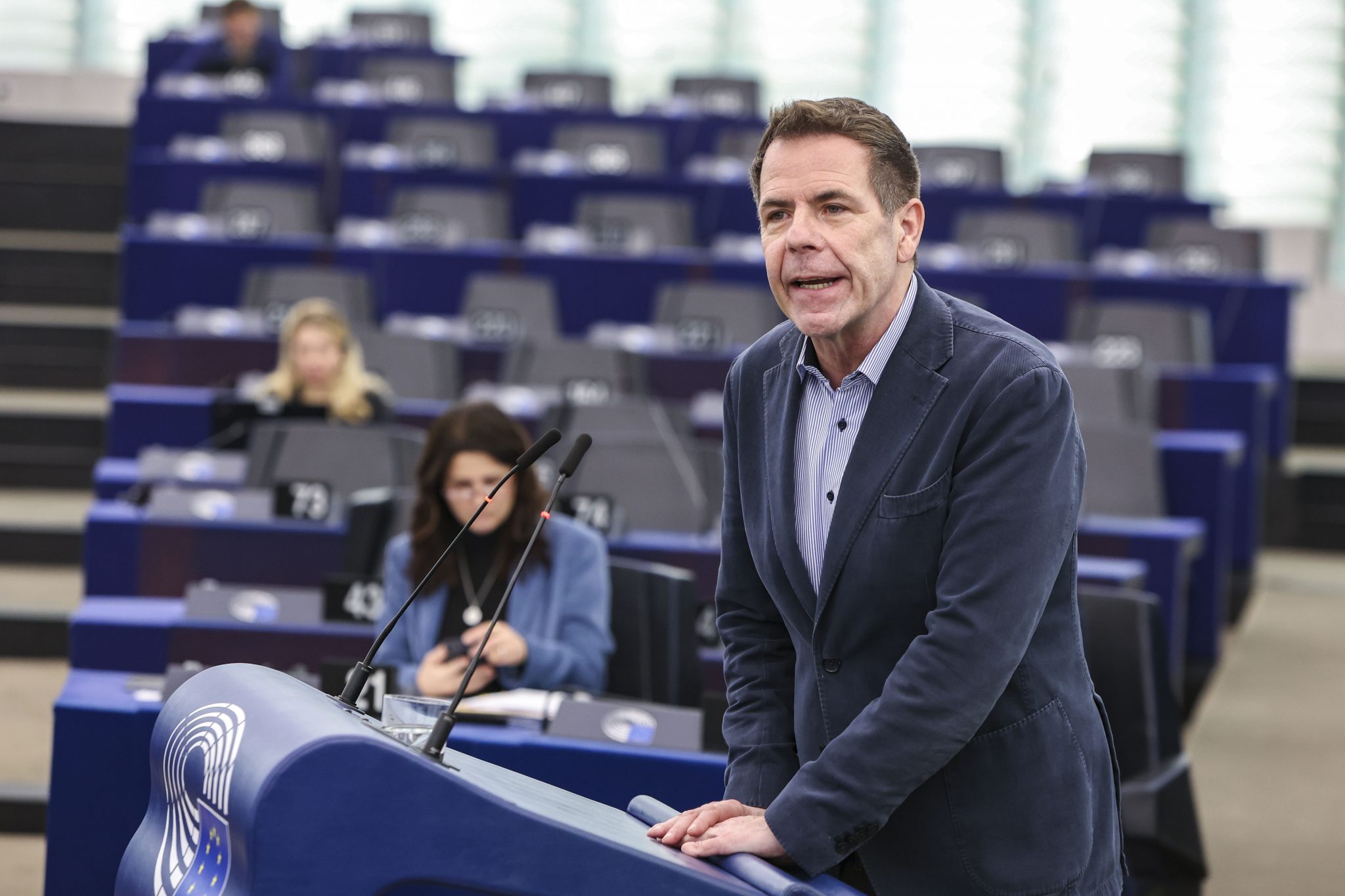 Österreichischer Europaabgeordneter setzt sich für Ungarn ein