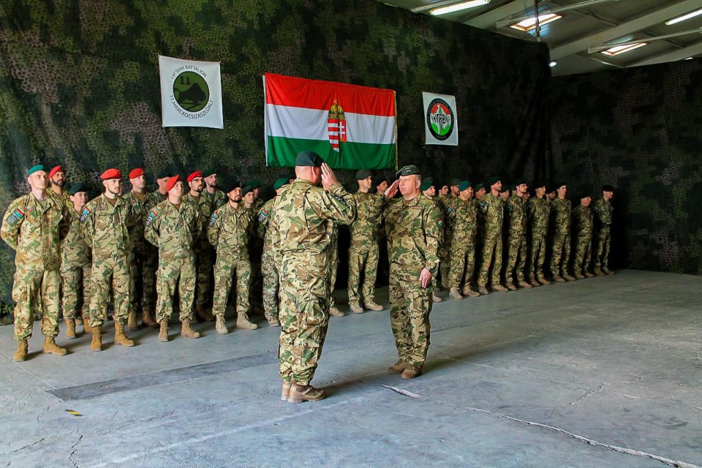 Mehrere verletzte ungarische Soldaten bei Zusammenstößen in Serbien post's picture
