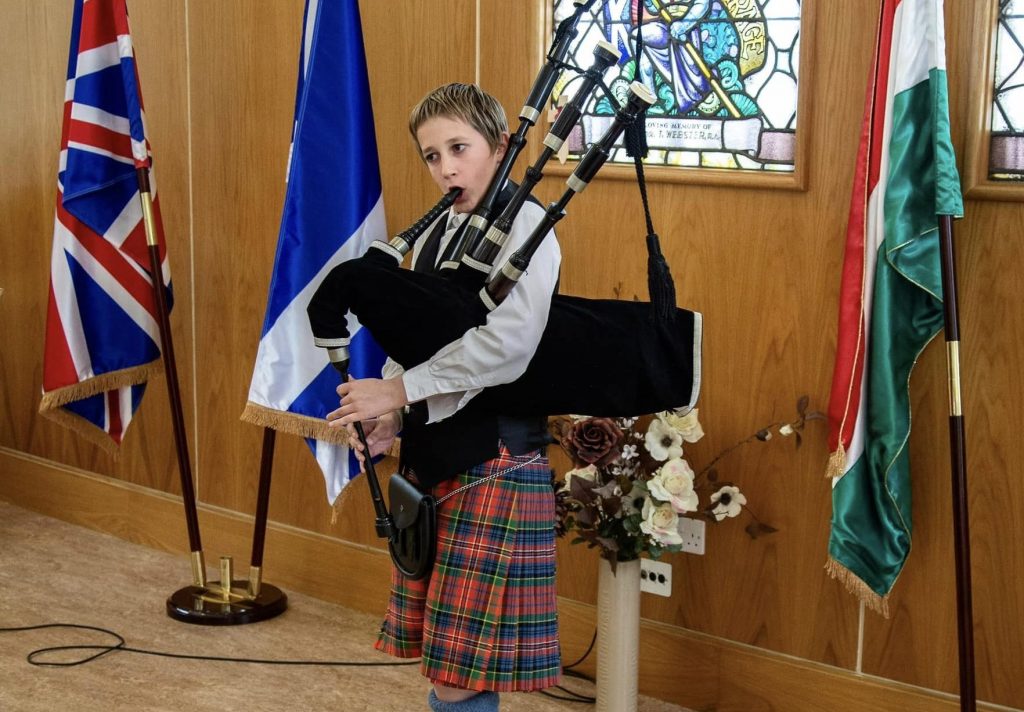 Ungarn in Schottland bekommen Besuch aus dem Mutterland post's picture