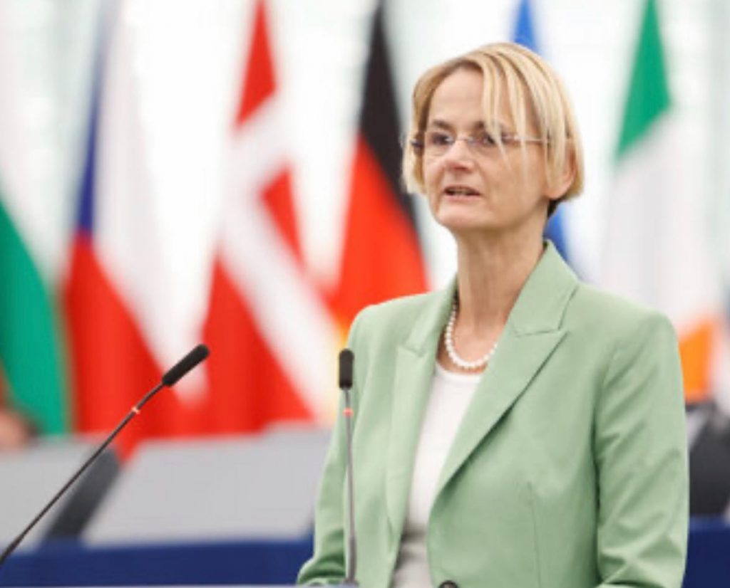 Europas Wettbewerbsfähigkeit ist in Gefahr, warnt die ungarische EP-Abgeordnete post's picture