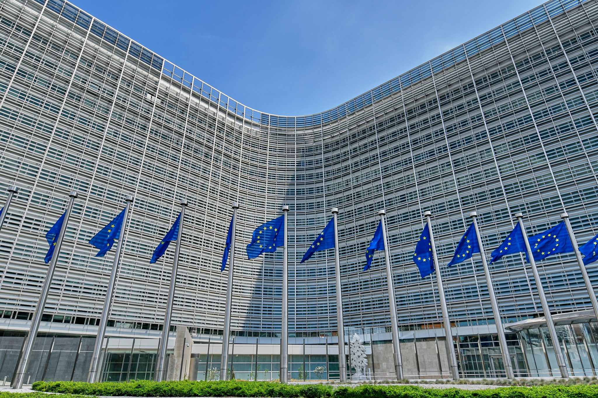 Nacheinander lehnen die Mitgliedstaaten die Forderung der Europäischen Kommission ab