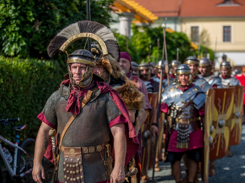 „Die spinnen, die Römer“: Historischer Karneval von Savaria post's picture