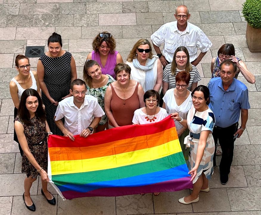 Deutsche Botschaft belehrt Ungarn, während homophobe Gewalt im eigenen Land zunimmt post's picture