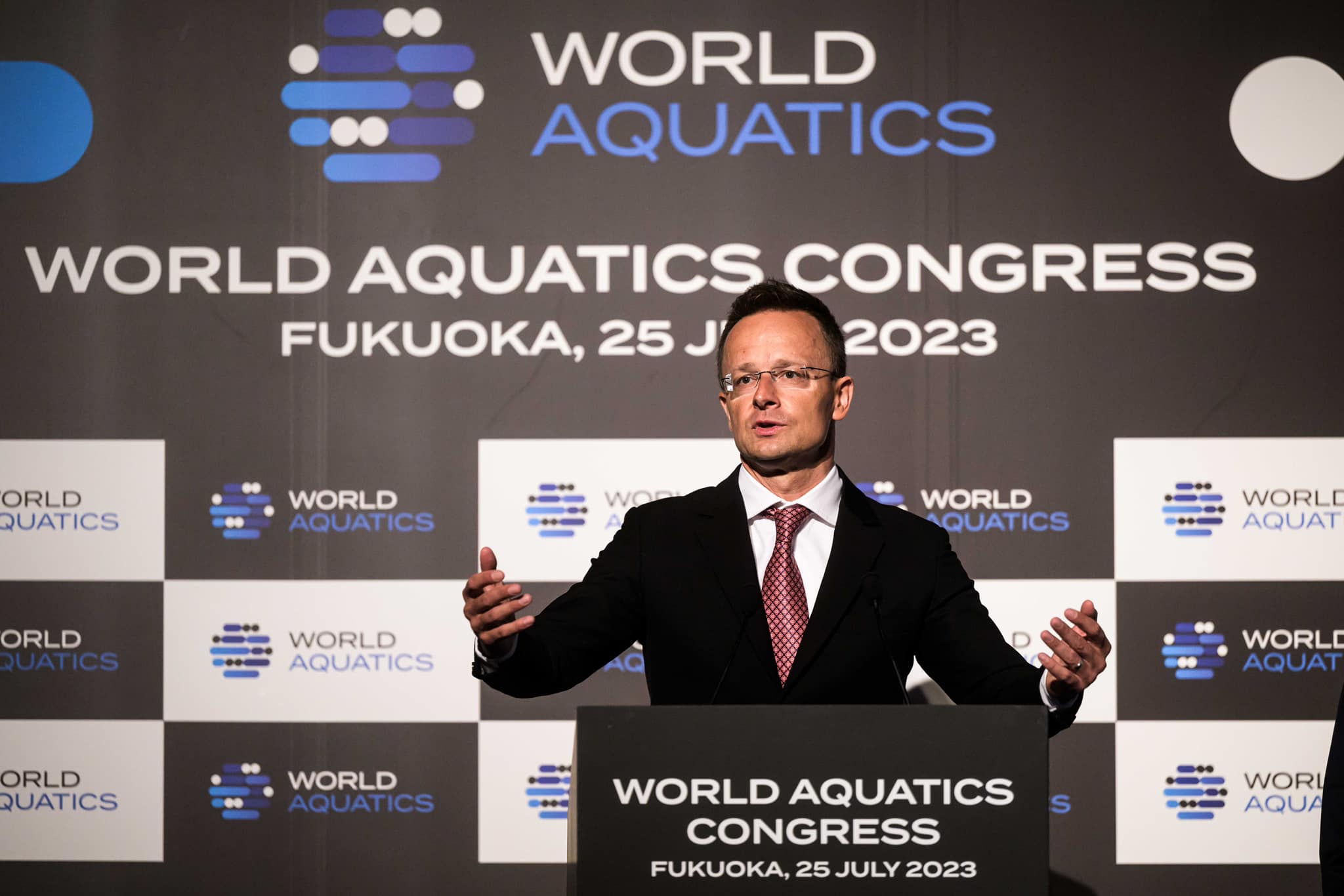 Kongress des Internationalen Schwimmverbands genehmigt die Verlegung des Sitzes nach Budapest
