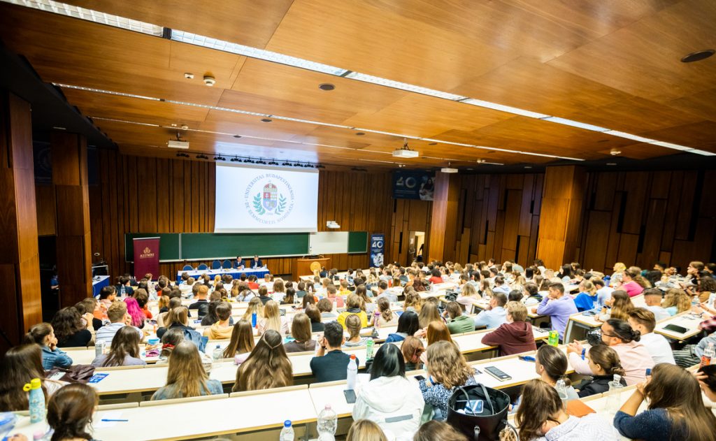 Kein Mangel an ungarischen Medizinstudenten und Ärzten post's picture