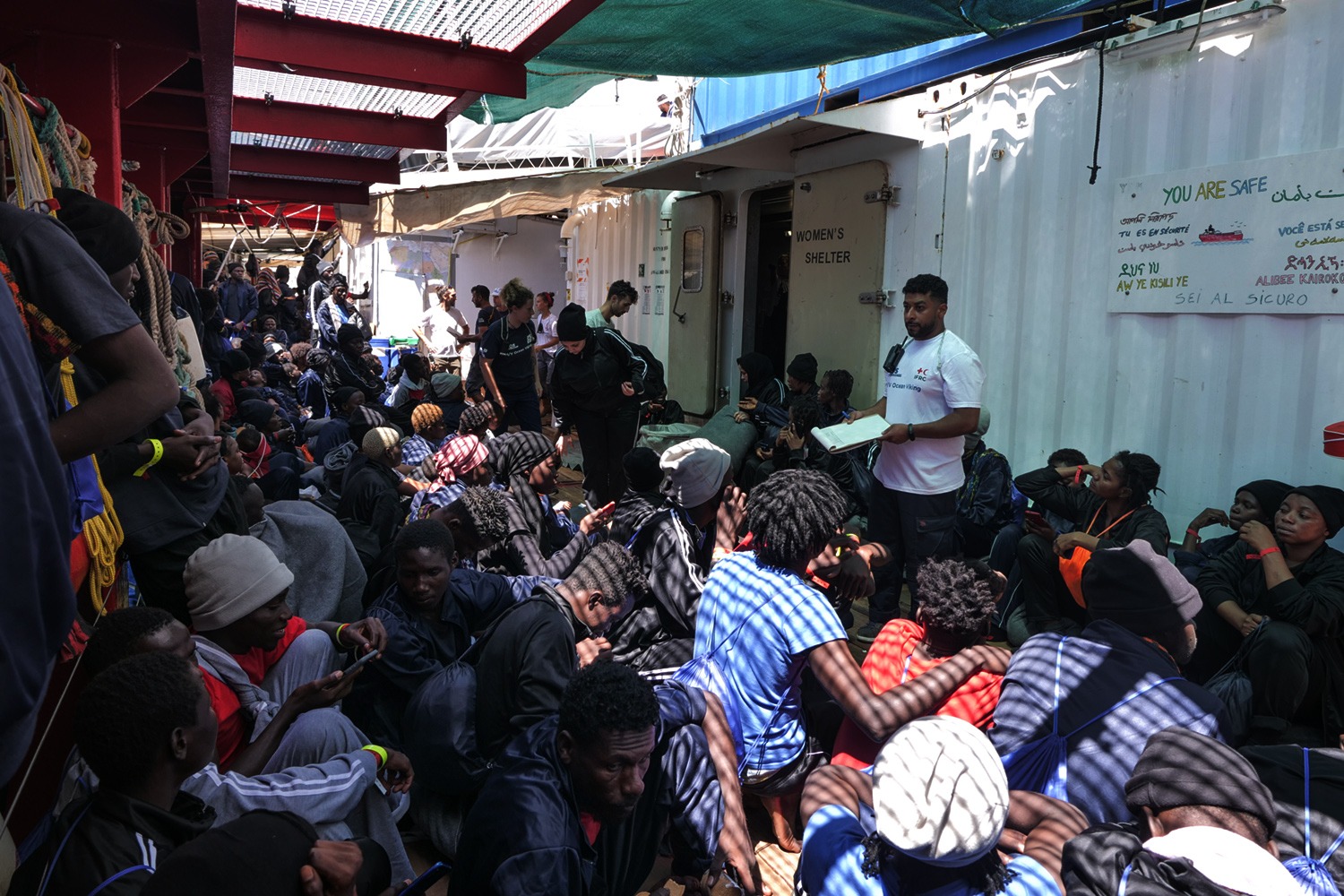 Außenminister betont die Notwendigkeit, zwischen Flüchtlingen und Migranten zu unterscheiden