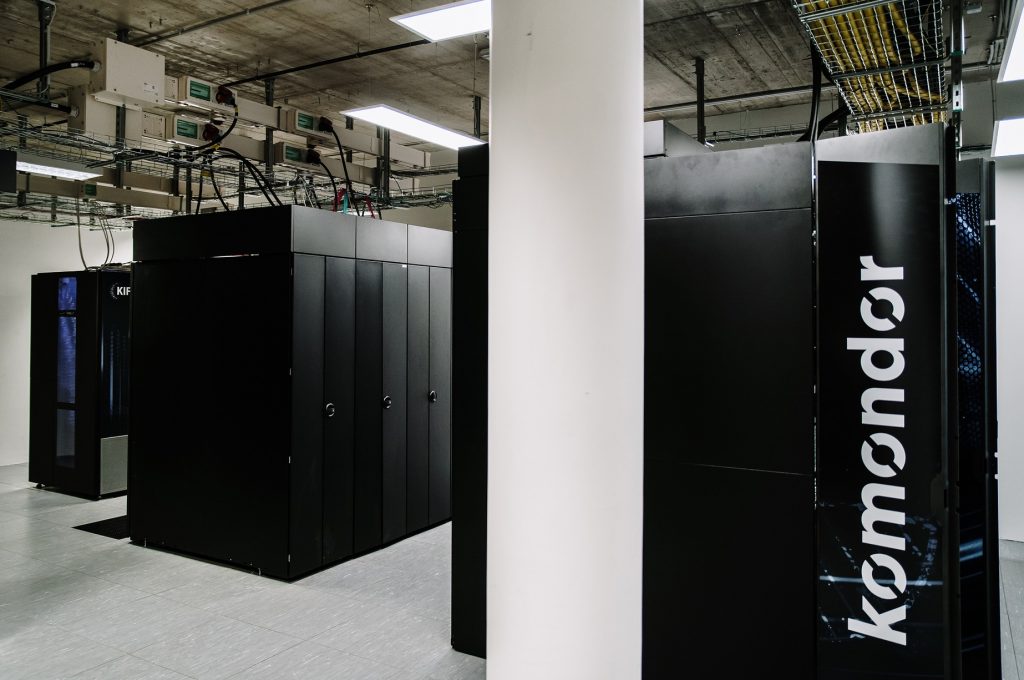 Der Komondor-Supercomputer wird das Sportschwimmbad von Debrecen beheizen post's picture