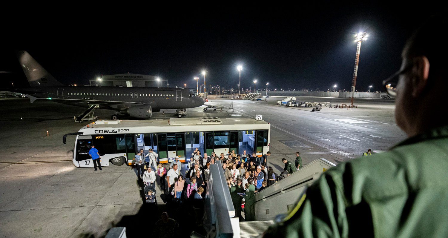 Neue Evakuierungsaktion für in Israel festsitzende Ungarn angekündigt