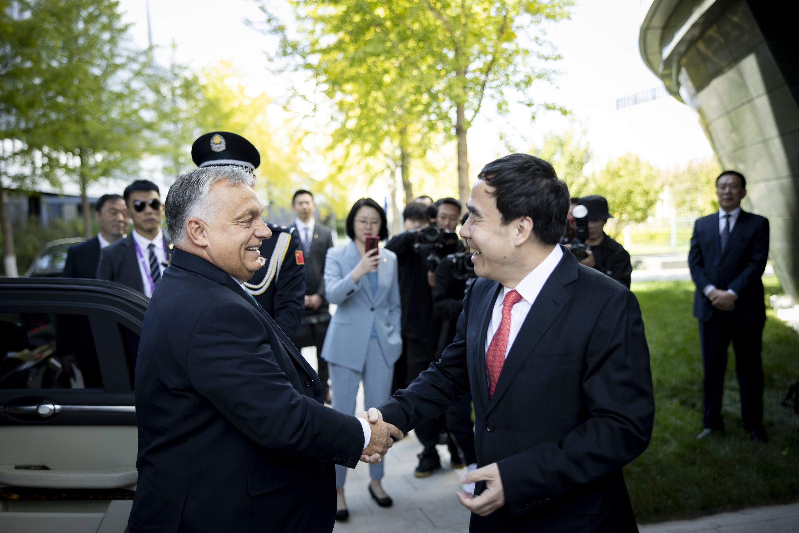 Viktor Orbán trifft den Präsidenten der zweitgrößten Bank der Welt