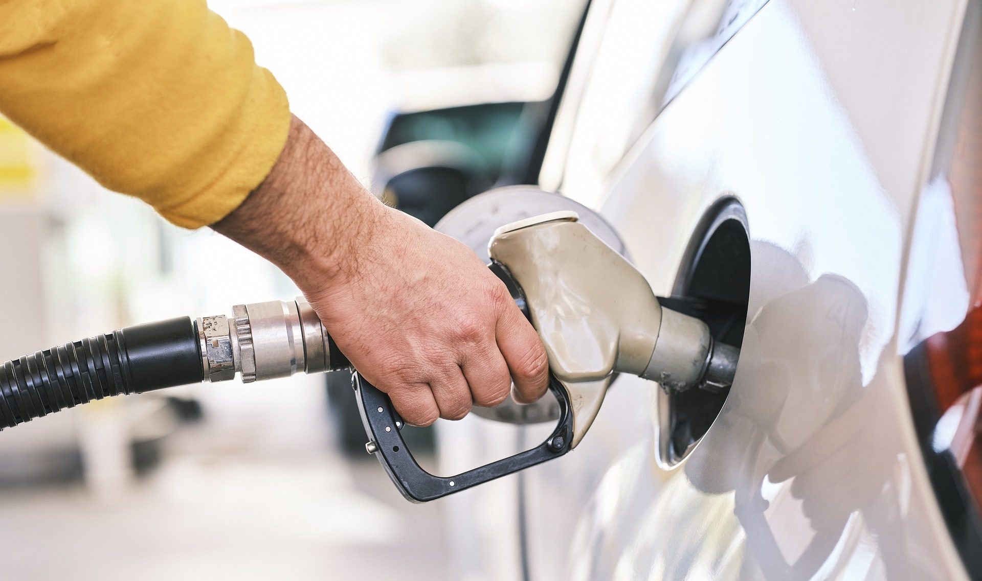 Benzinpreise sinken zum sechsten Mal in Folge