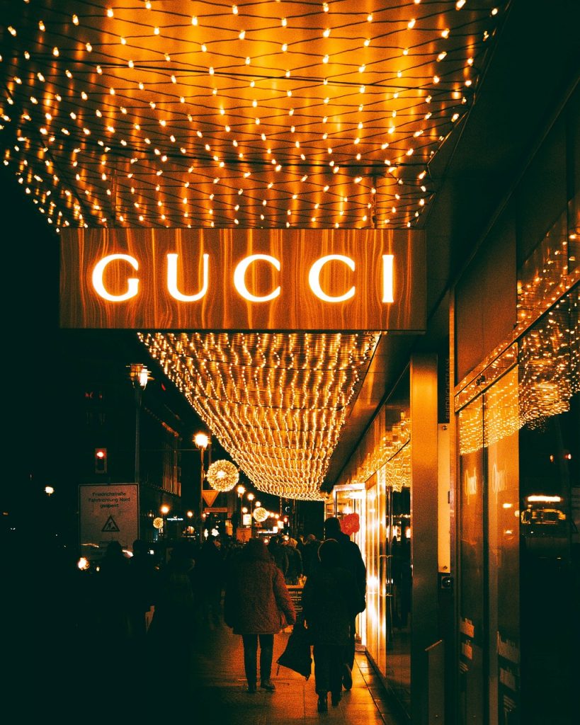 Ungarischer Kameramann dreht die Gucci-Weihnachtswerbung post's picture