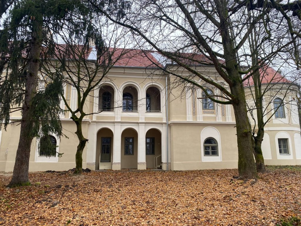 Burgschloss der Fürsten Rákóczi aus Dornröschenschlaf erweckt post's picture