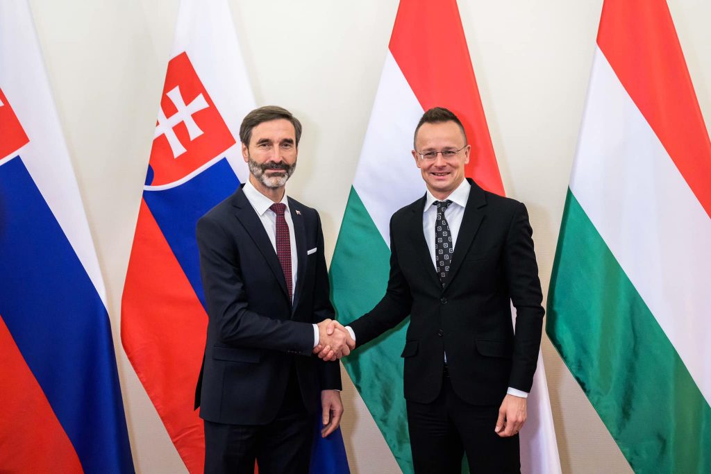 Ungarn und die Slowakei teilen ähnliche Ansichten über die Herausforderungen der Welt post's picture