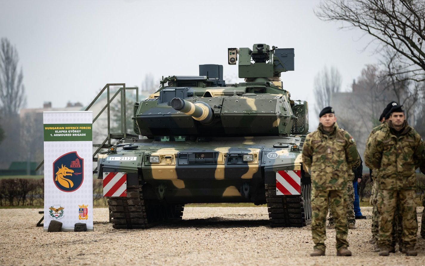 Übergabe des Leopard markiert neue Ära in der Geschichte der Streitkräfteentwicklung