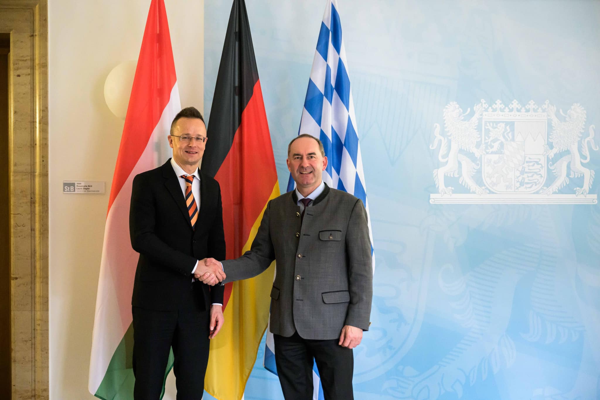 Bayern ist einer unserer wichtigsten Partner, so Außenminister Szijjártó