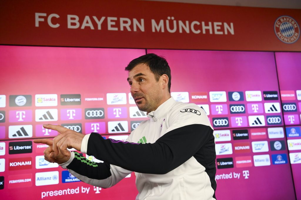 Assistenztrainer von Bayern München lobt den ungarischen Fußball und die Fans post's picture