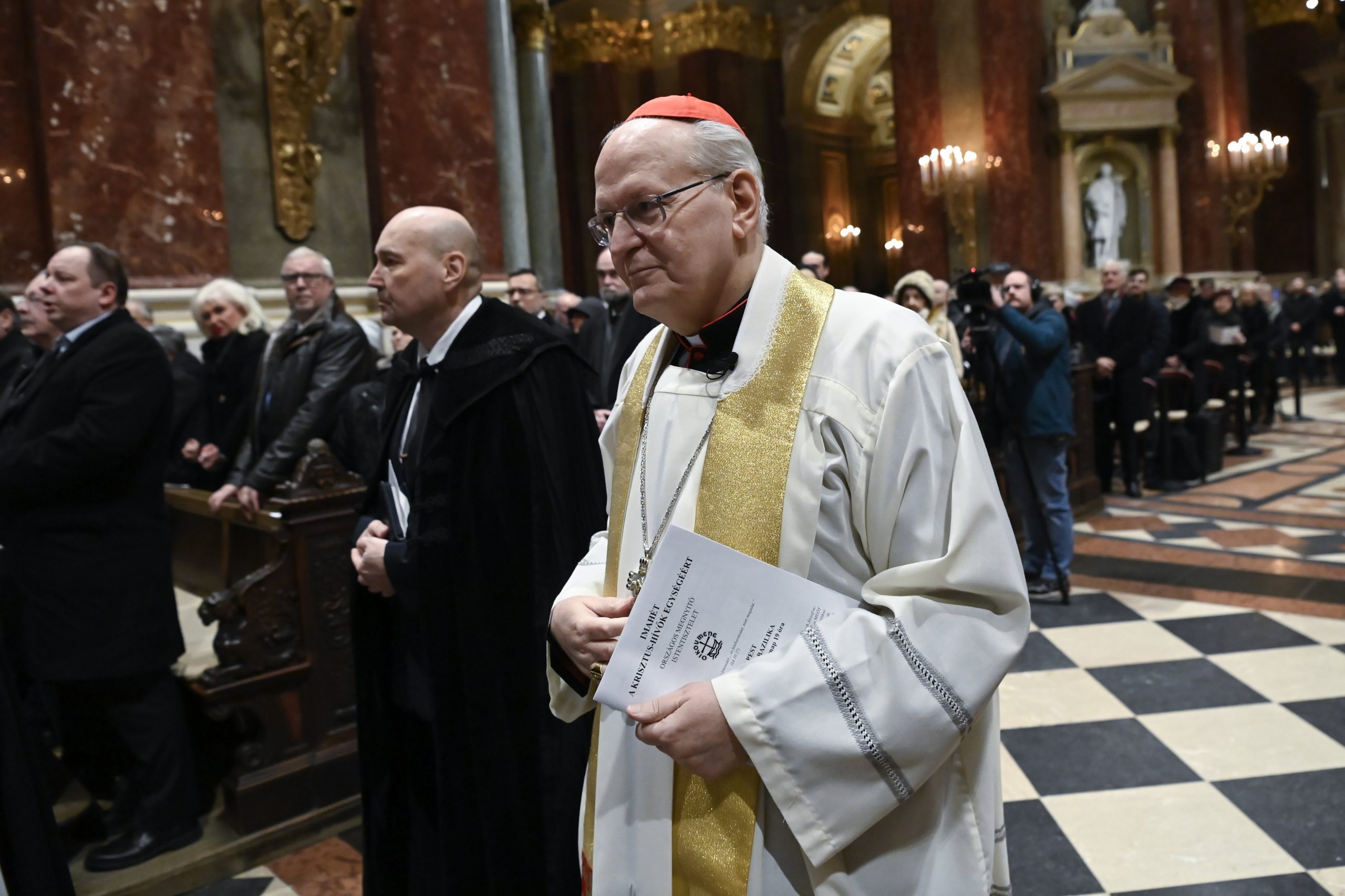 Ungarischer Kardinal erfreut über die internationale Hilfsbereitschaft seines Landes