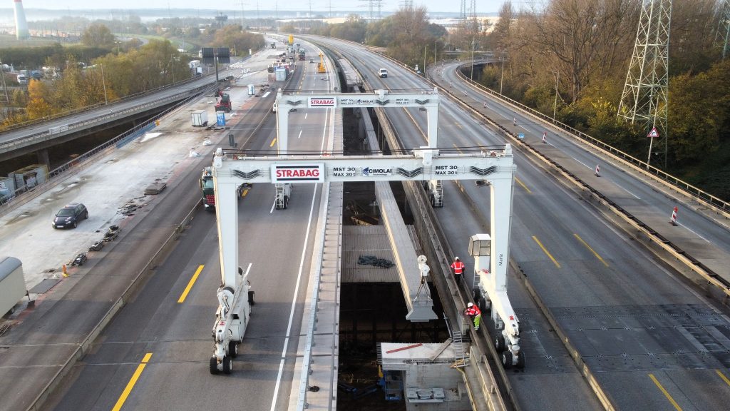 Der ungarische Staat fordert Strabag zur Sanierung der Autobahn M30 auf post's picture
