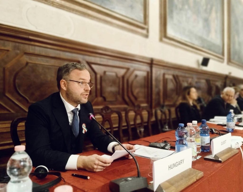 Venedig-Kommission nimmt Ungarns Souveränität unter Beschuss post's picture