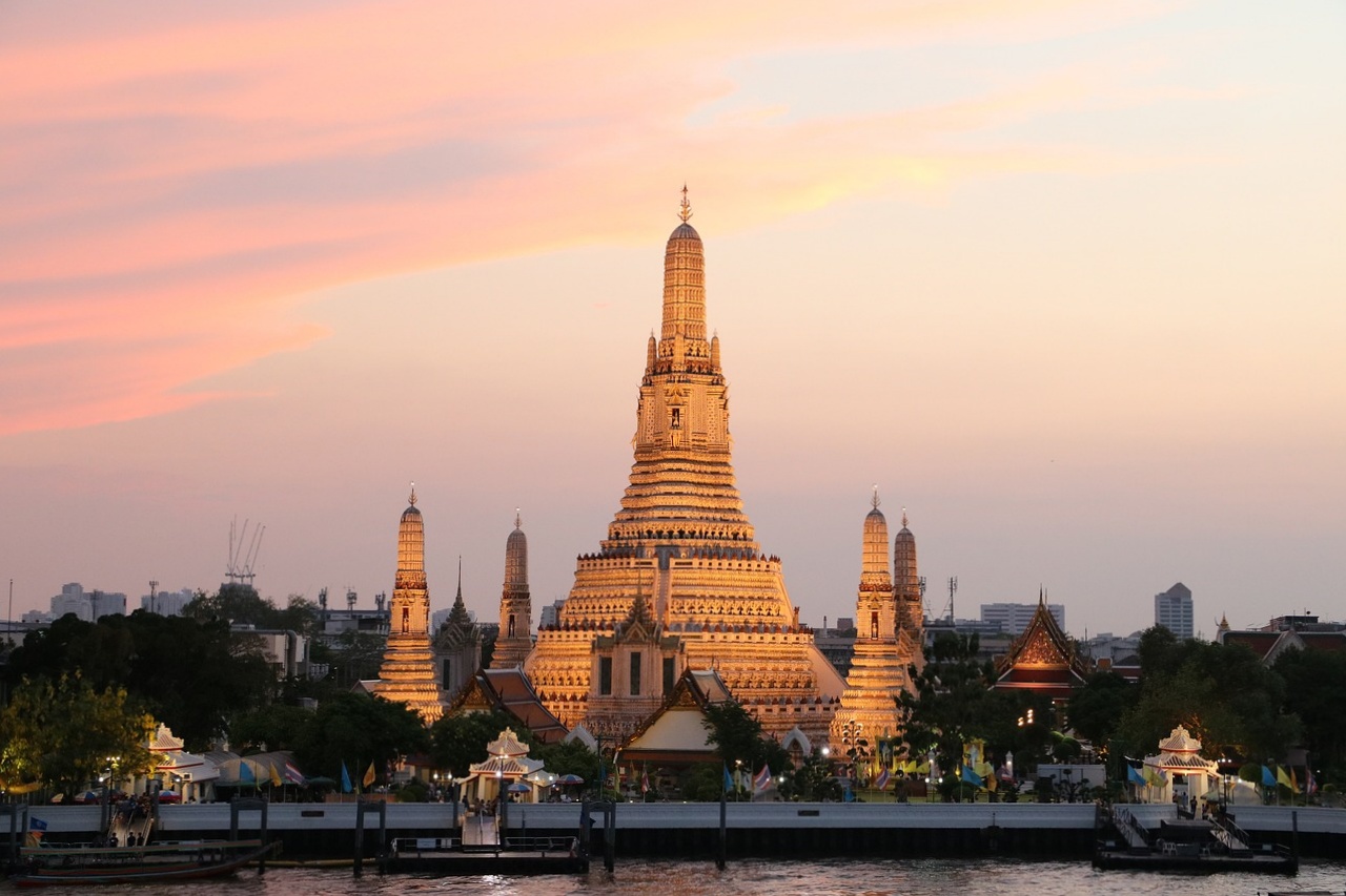 Ost-West-Kooperation bietet riesige Chance, so Außenminister Szijjártó in Bangkok
